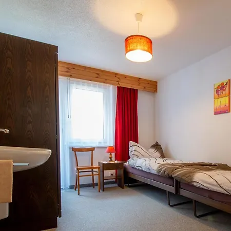 Haus Azur Appartement-fewo Nr- 9 By Interhome Saas-Almagell